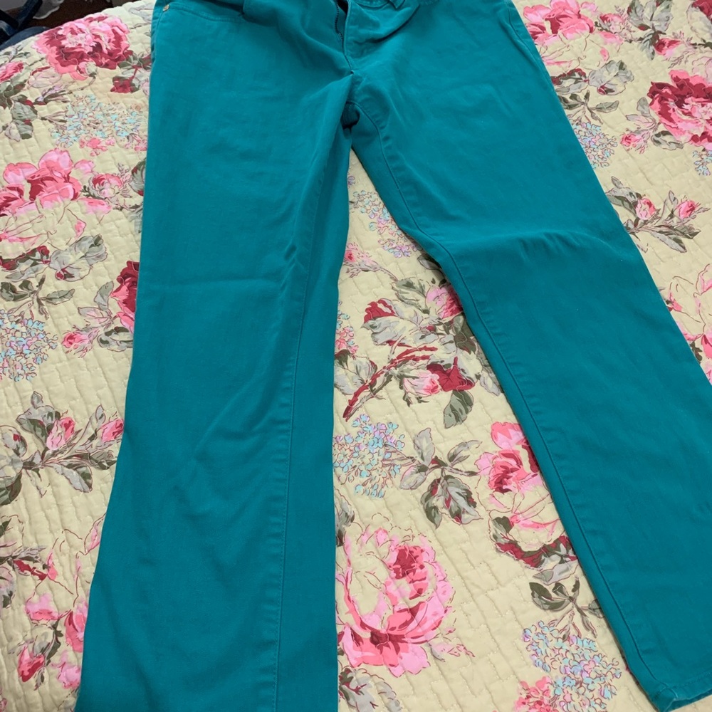 Nice teal blue capris - Picture 2 of 3
